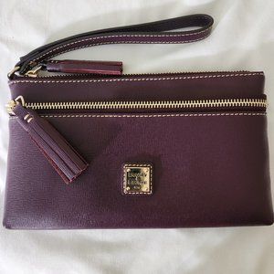 DOONEY & BOURKE SAFFIANO DOUBLE ZIP WRISTLET